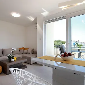 Apartment Judita, Pinezići