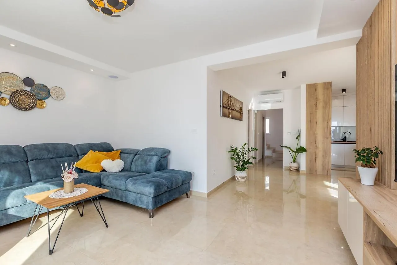 Holiday home Holiday House Villa Andro Pinezici