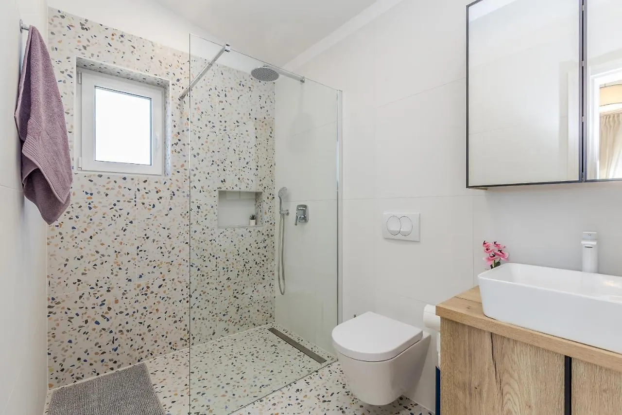 Holiday House Villa Andro Pinezici  Holiday home