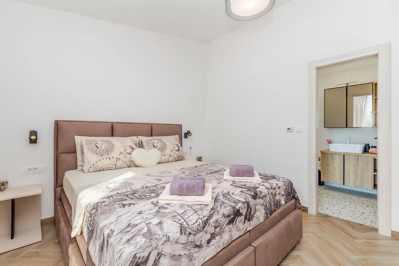 Holiday home Holiday House Villa Andro Pinezici  Croatia