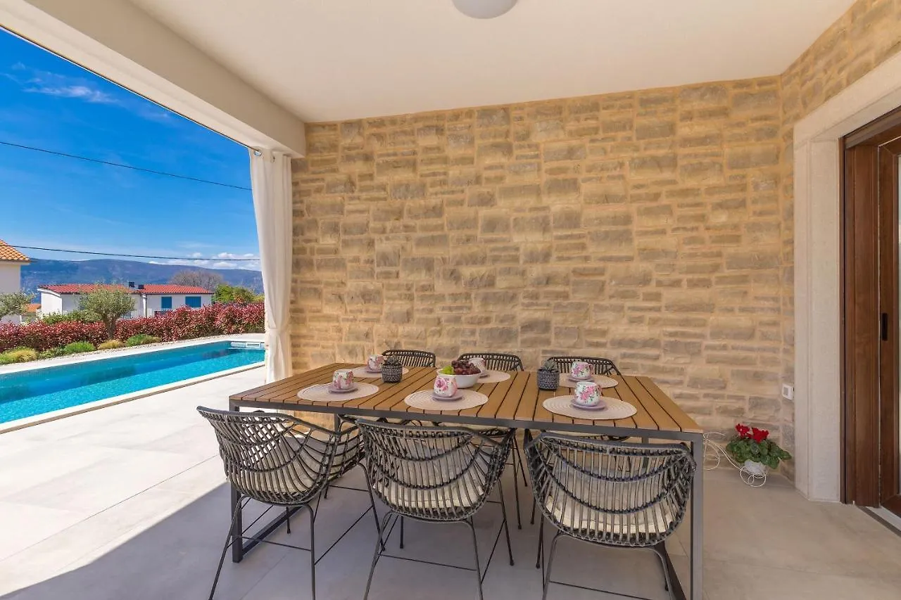 Holiday House Villa Andro Pinezici  0*, Pinezici (Krk)